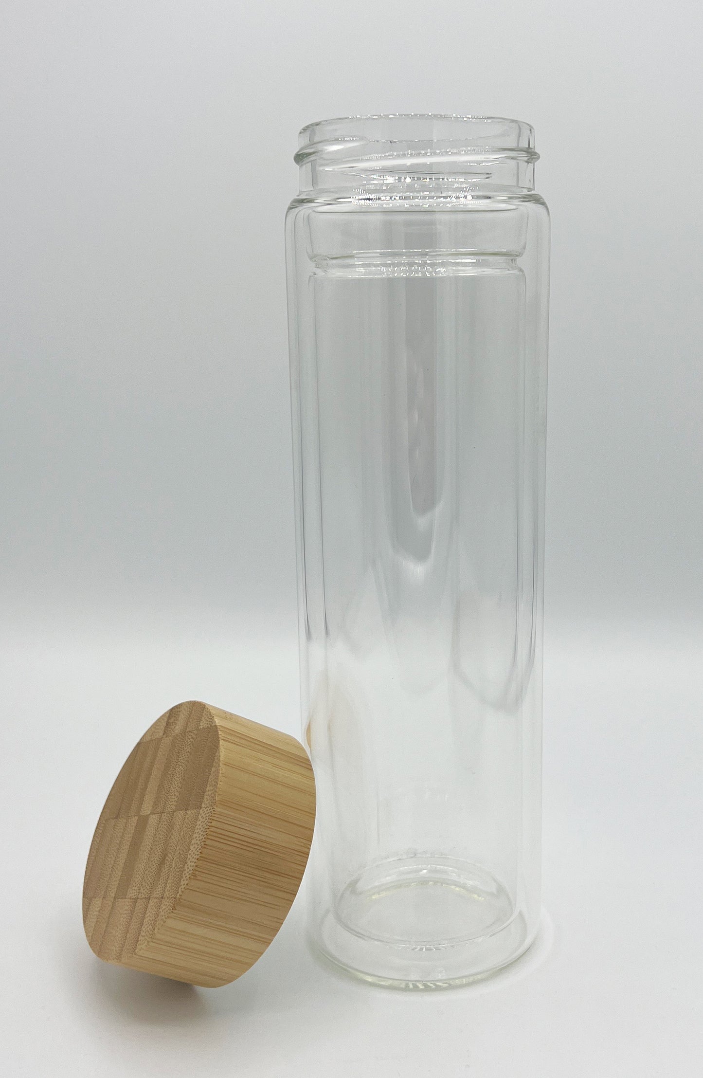 Glasflasche mit Bambusdeckel