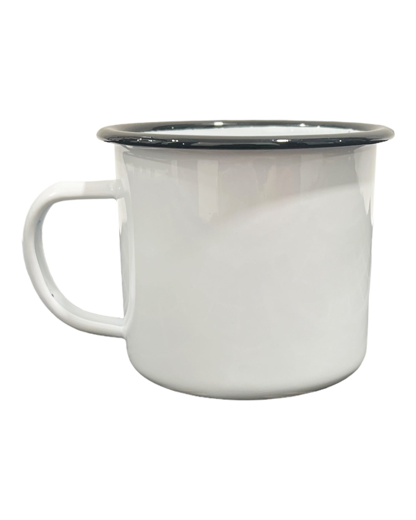 Grande tasse en émail blanc avec bord noir