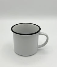 Lade das Bild in den Galerie-Viewer, Keramiktasse im Emaille Style mit schwarzem Rand &quot;Orca coatings&quot; - KlaSopLeen UG
